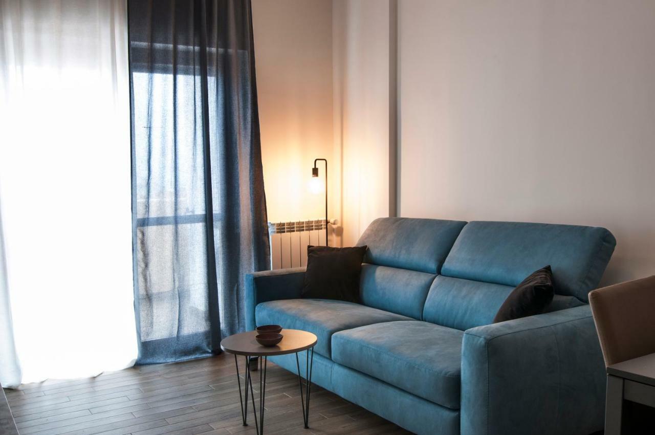 Apartment Fonte Laurentina Rom
